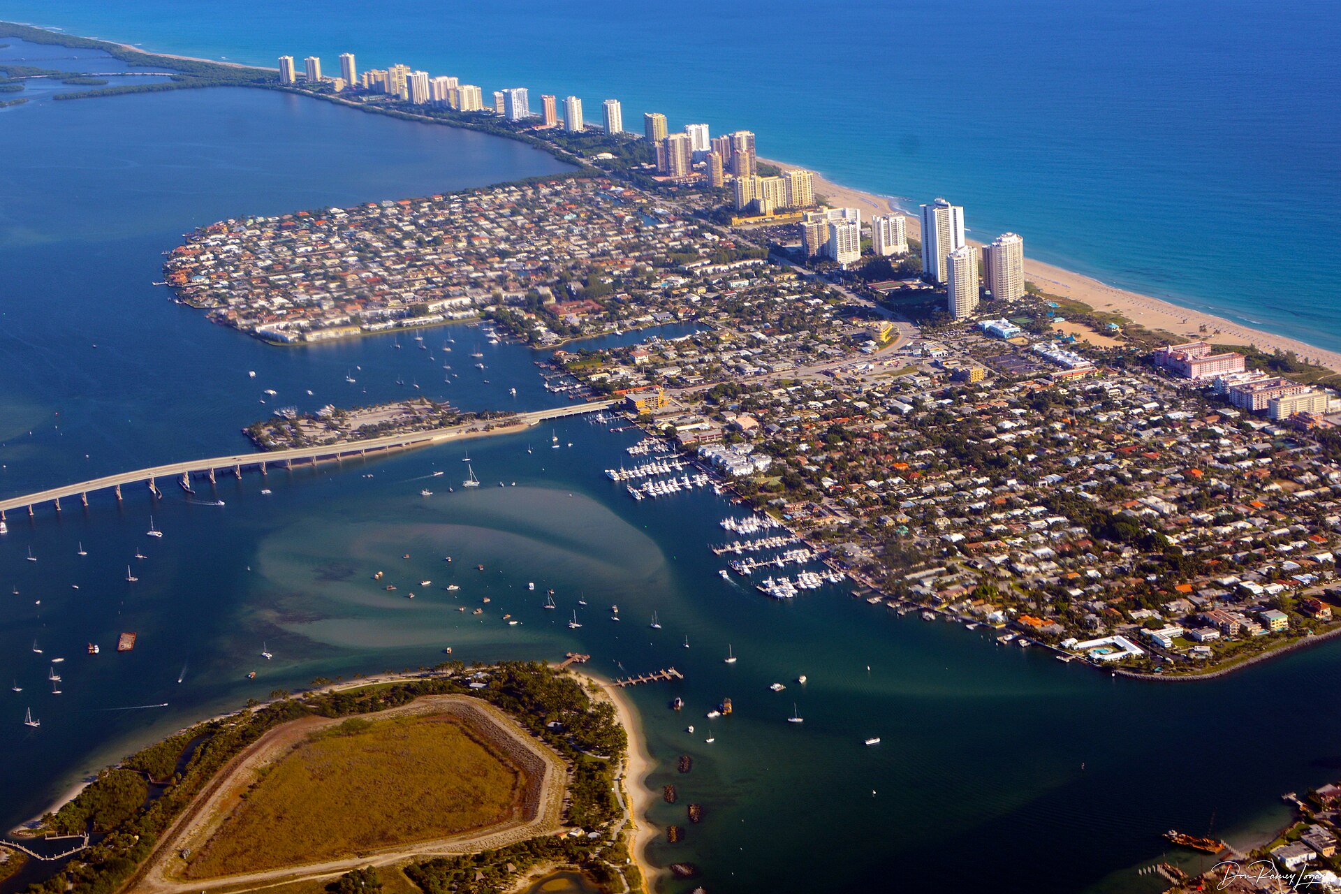 Coastal view across Palm Beach Shores, Florida